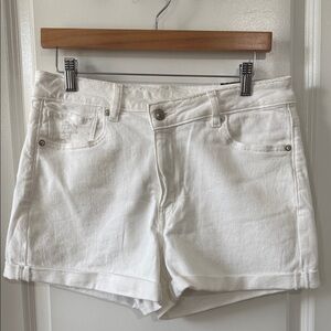 American Eagle Outfitters White Mom Jean Shorts